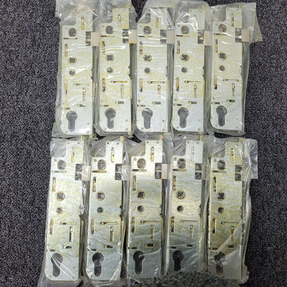 Job Lot of 10 x Old Style GU Europa 35mm Lockcases