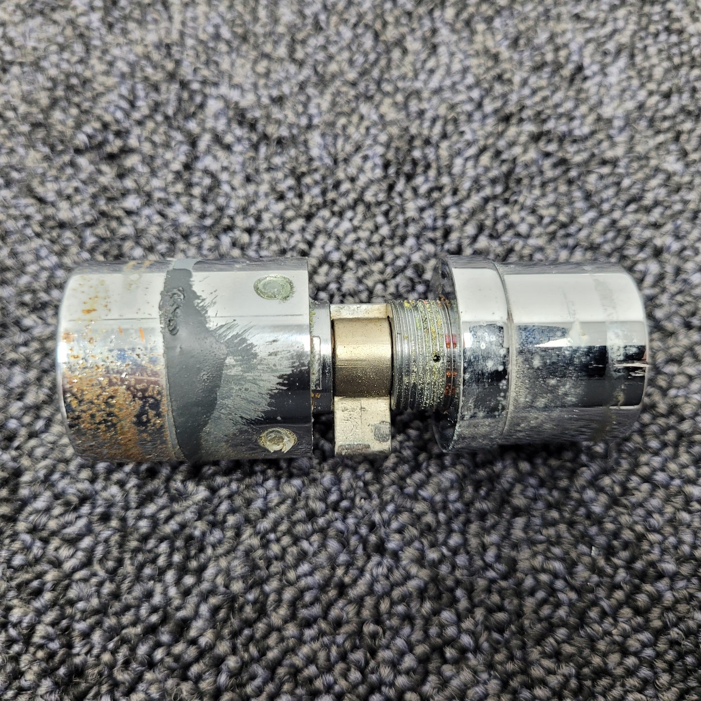 Pair of used Banham L2000 & M2002 Locks (keyed-alike) with 1 Key