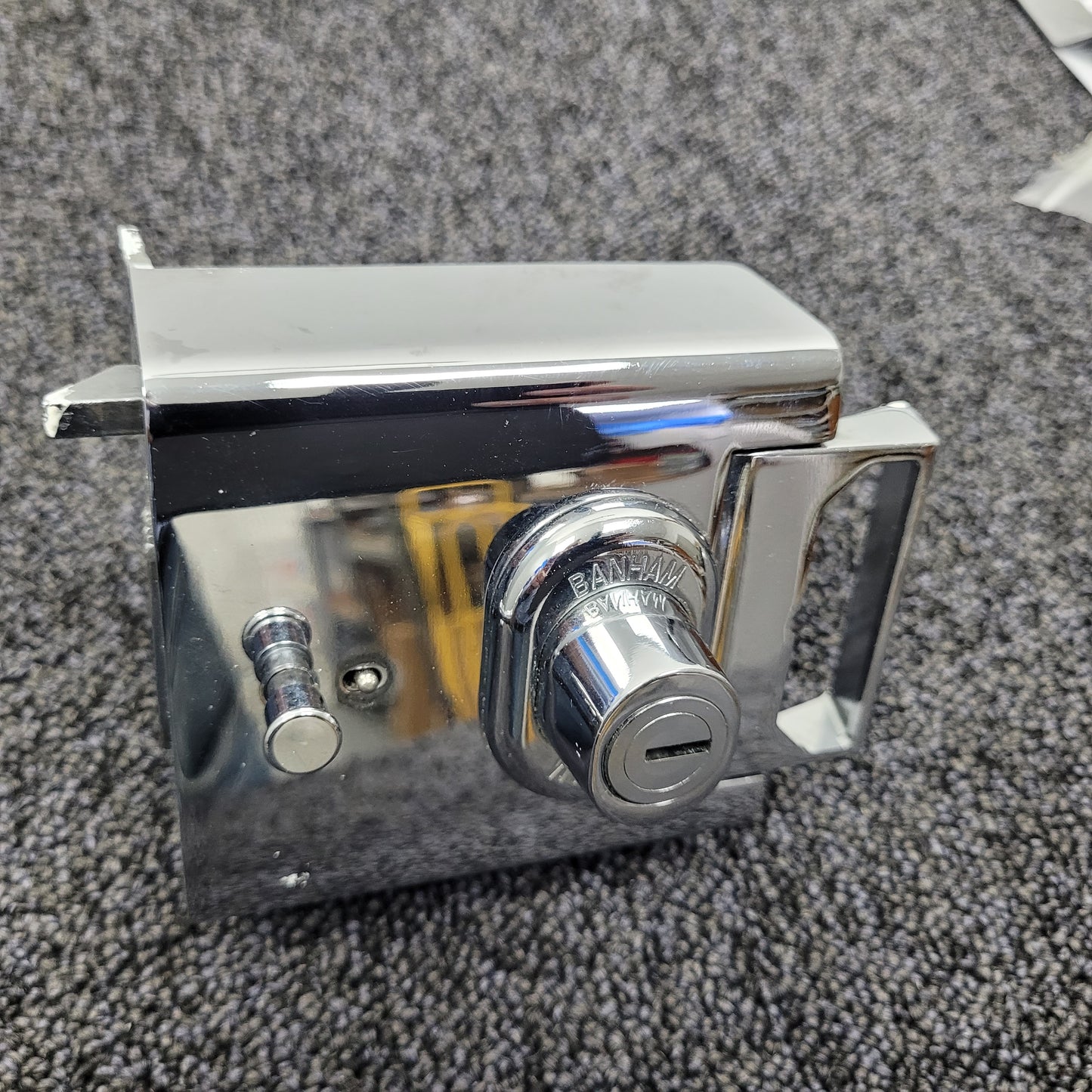 Pair of used Banham L2000 & M2002 Locks (keyed-alike) with 1 Key